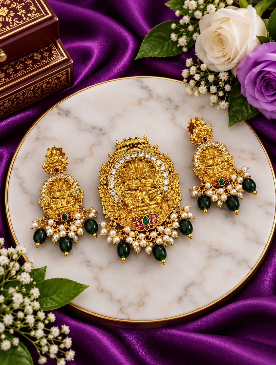 Traditional Pendant Set 0011