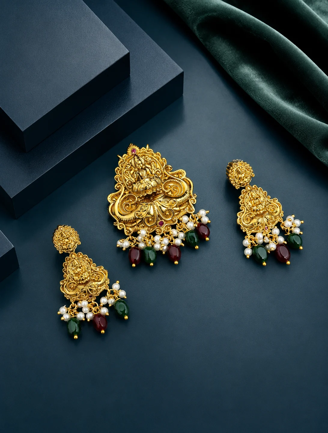 Antique Pendant Set 0005